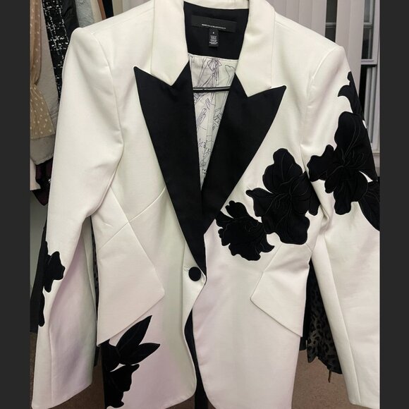 White House Black Market- Tuxedo Editor Applique Blazer - Picture 1 of 2